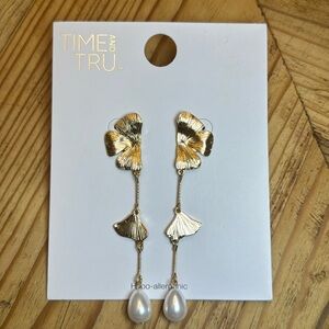 Time and Tru Gold Drop Earrings